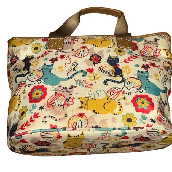 Lily Bloom insulated lunch bag Furry Friends kitty cats adorable friends on it - Picture 3 of 10